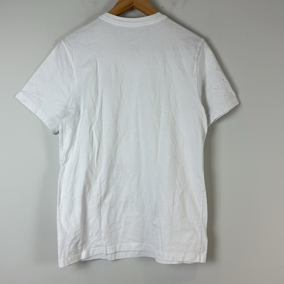 Nike Men's White Graphic T-Shirt Size Medium - Picture 4 of 8